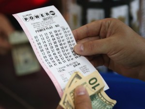powerball_ticket_cash_A1375930130009_697586_ver1.0_640_480
